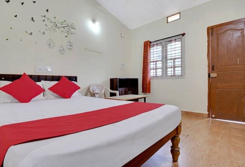 בית מלון כפרי Spot On 46700 Samrat Residency Agumbe