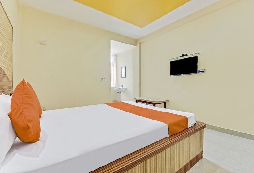 בית מלון כפרי Spot On 46956 Kalparukshaa Lodge