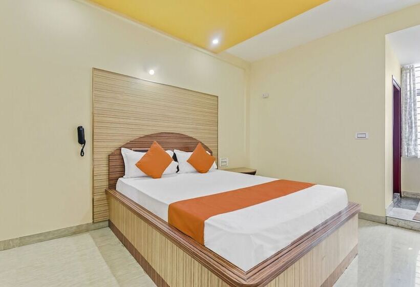 בית מלון כפרי Spot On 46956 Kalparukshaa Lodge