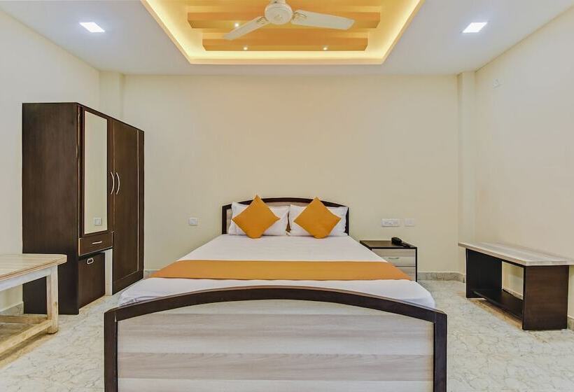 בית מלון כפרי Spot On 46956 Kalparukshaa Lodge