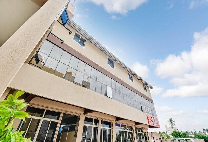 בית מלון כפרי Spot On 46956 Kalparukshaa Lodge