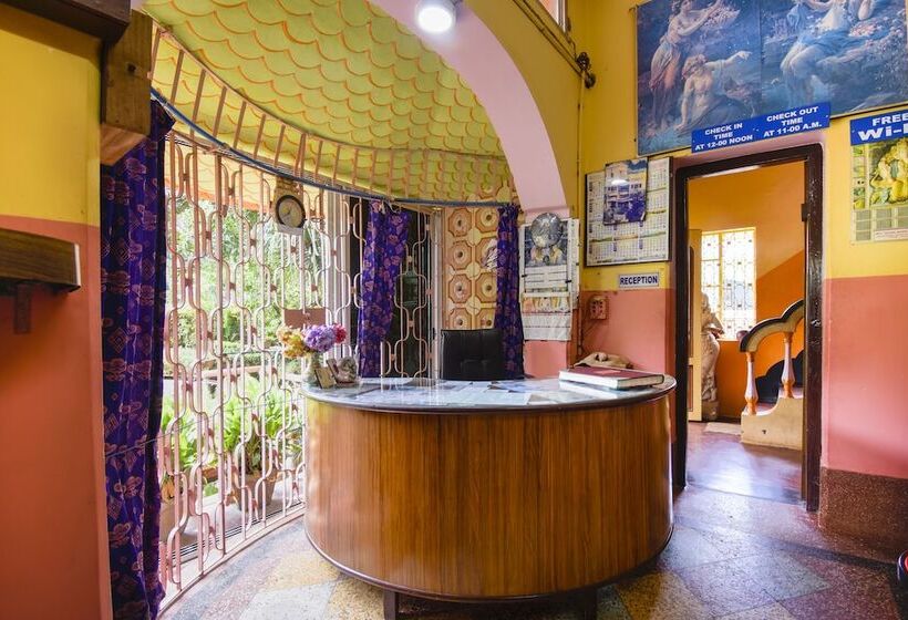 فندق Spot On 48582 Monalisa Lodge