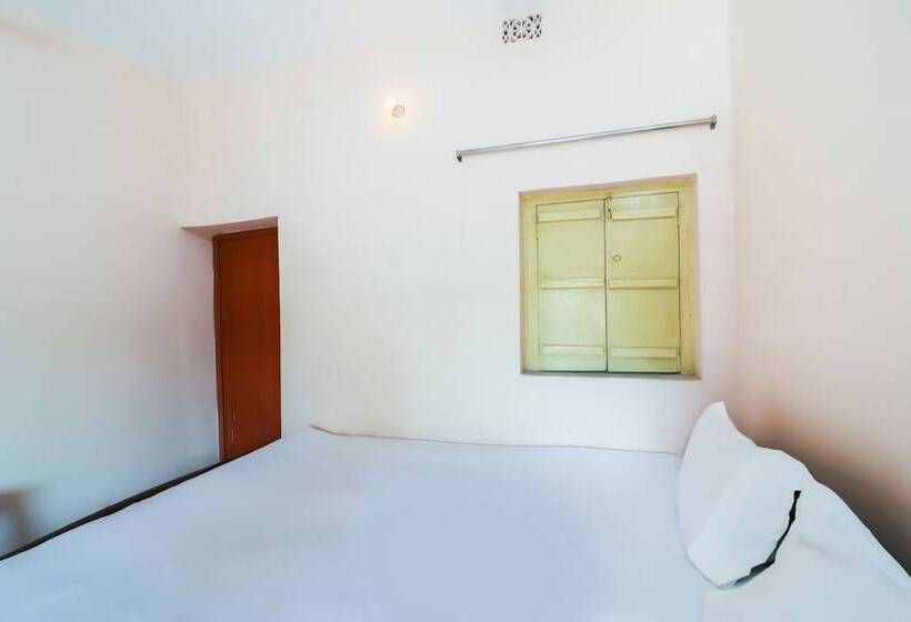 ホテル Spot On 49047 Shree Chaitanya Math Bhakti Villas