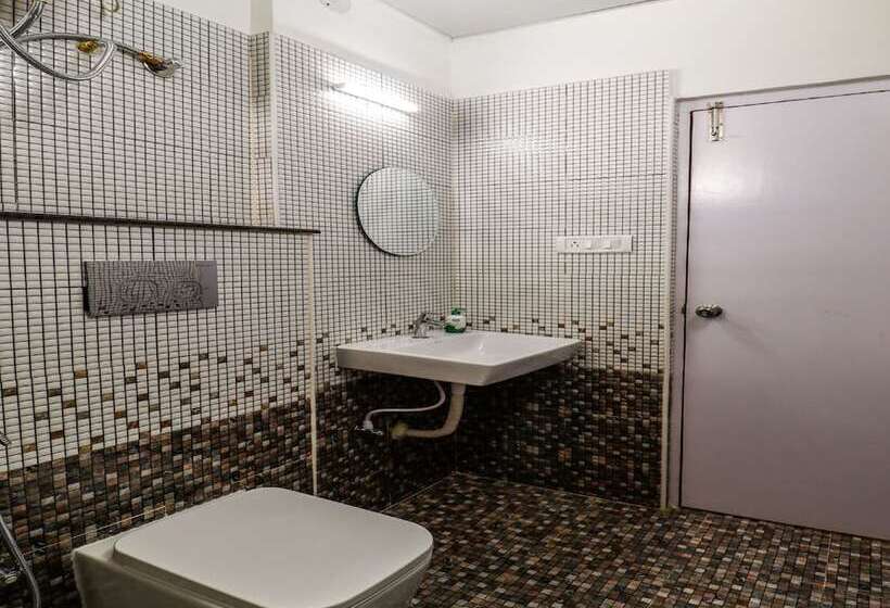 فندق Spot On 49483 Dew Drops