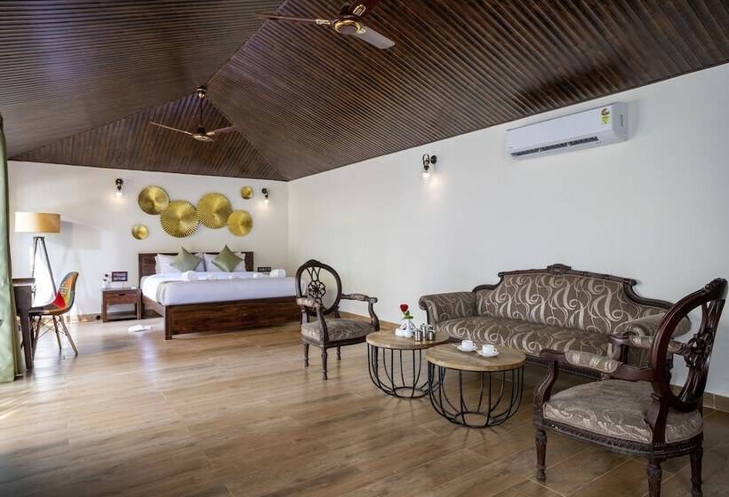 فندق Stone Wood Nature Resort