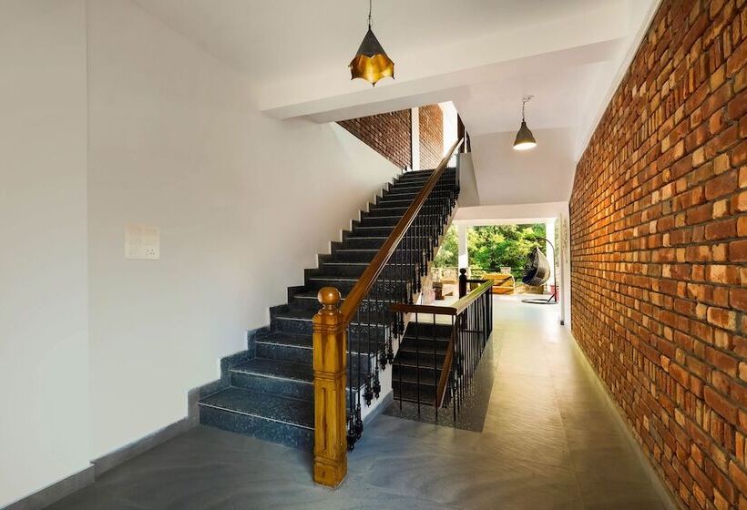 בית מלון כפרי Summit By The Ganges Beach Resort & Spa