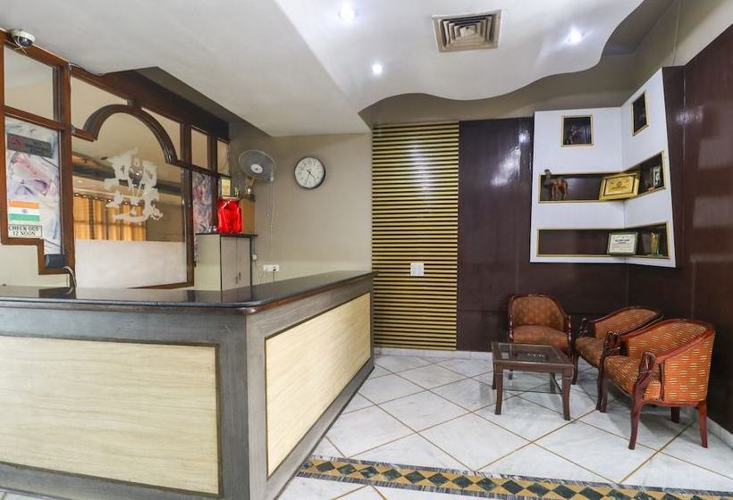 호텔 Capital O 49883  Sutlej Classic