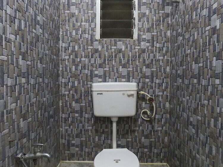 בית מלון כפרי Tanushree By Oyo Rooms