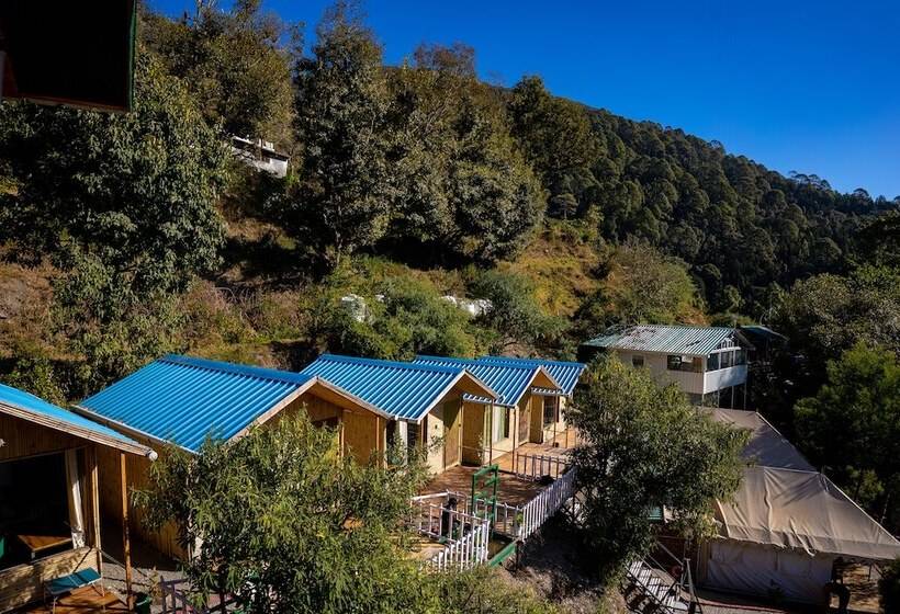 Отель The Cocoon Camps & Nature Resorts