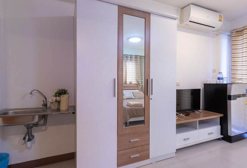 호텔 The Park Bangyai Residence