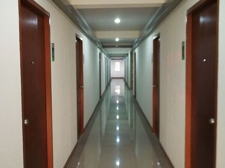 호텔 The Park Bangyai Residence