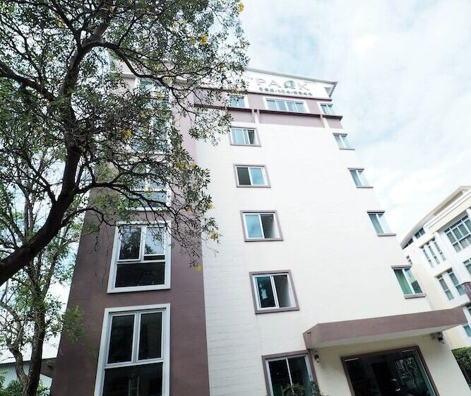 호텔 The Park Bangyai Residence