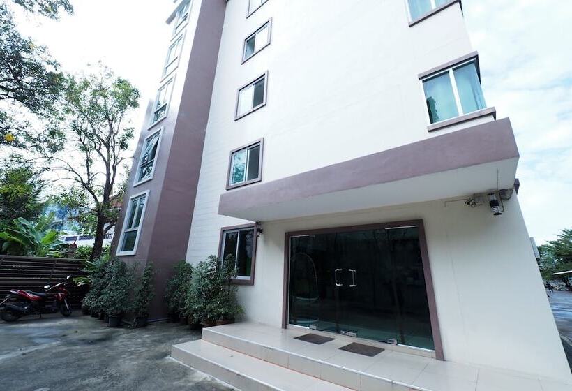 호텔 The Park Bangyai Residence