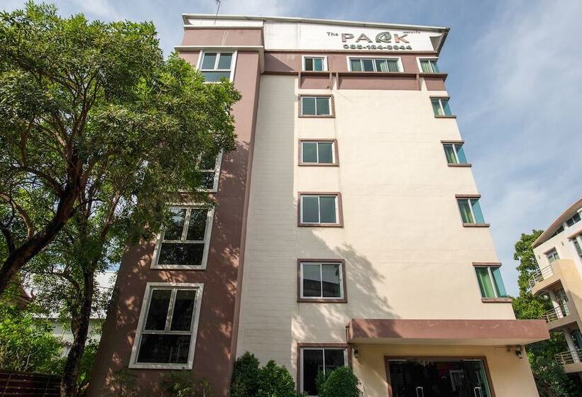 호텔 The Park Bangyai Residence