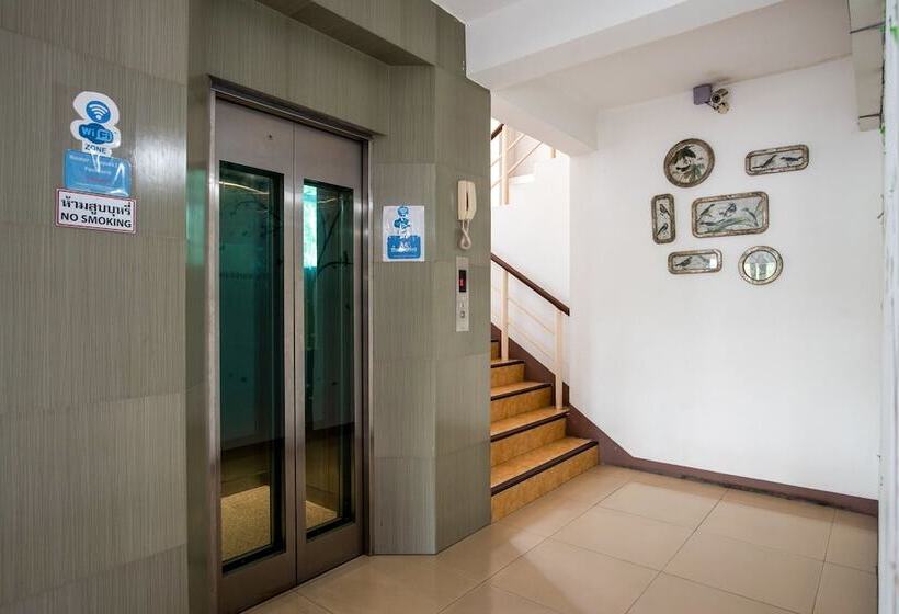 호텔 The Park Bangyai Residence