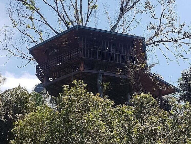 בית מלון כפרי Thevni Holiday Resort