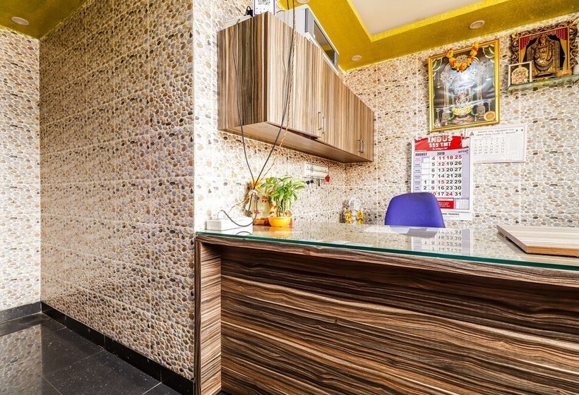 בית מלון כפרי Spot On 48301 Thirumala Boarding & Lodge