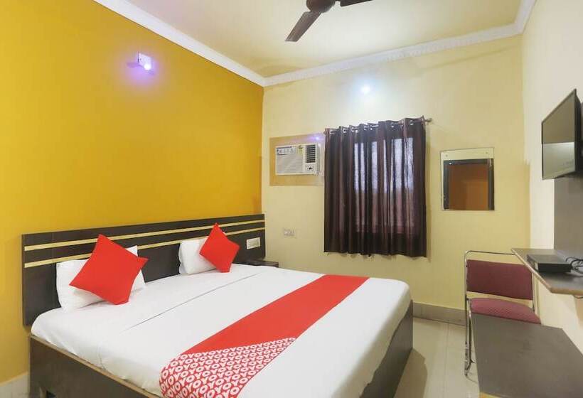 Hotel Trishakti By Oyo Rooms