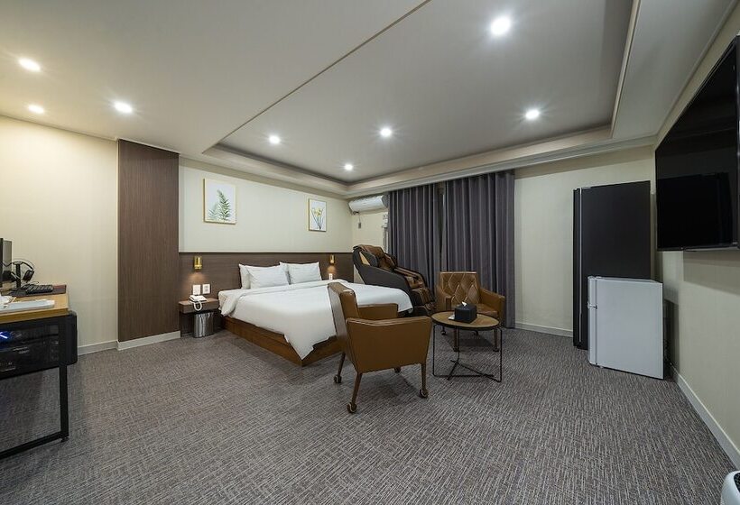 فندق Yaja Jecheon Station