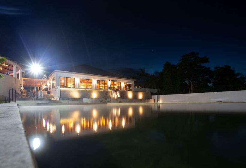 בית מלון כפרי Yama Resort