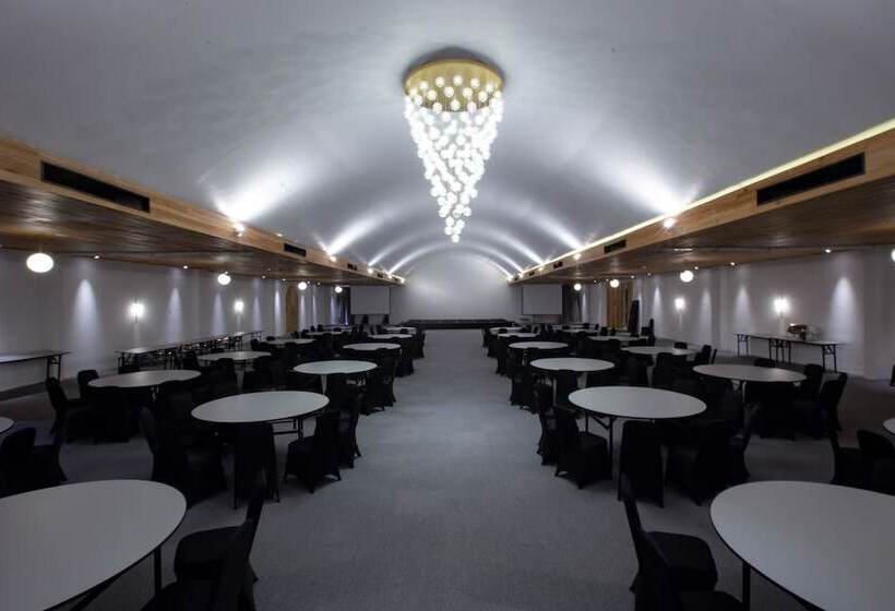 בית מלון כפרי Yama Resort