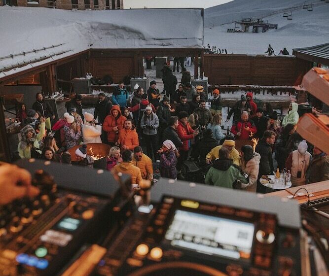 Magna Pivot Hotel   Boutique Class