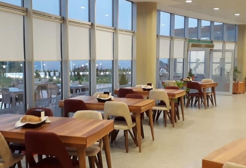 Monopetra Otel