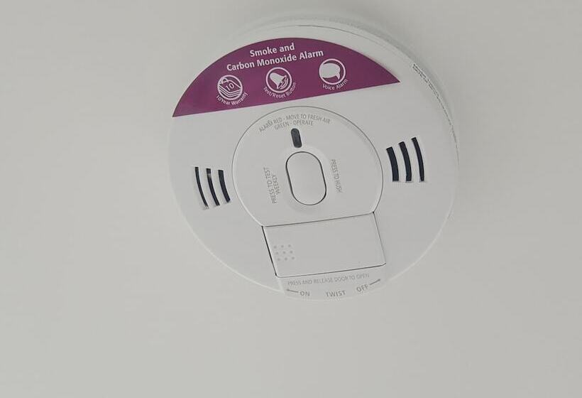 ペンション Acticon Rooms Larnaca