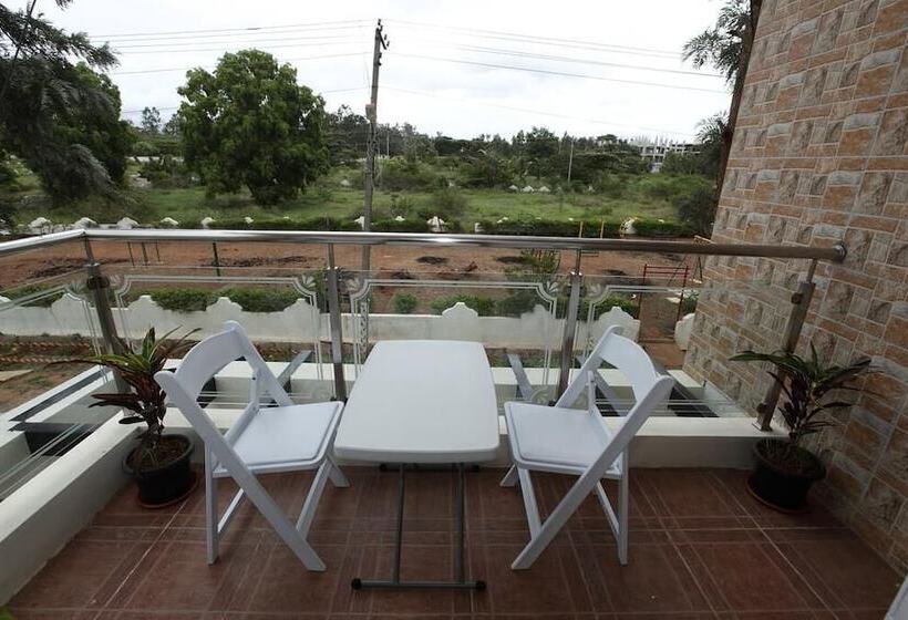 بنسيون Anamala Suburbia Homestay