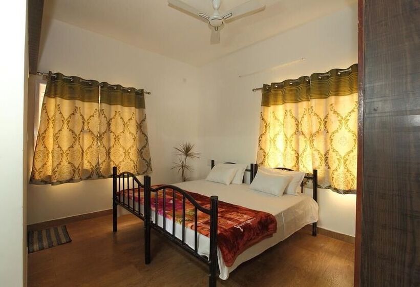 بنسيون Anamala Suburbia Homestay