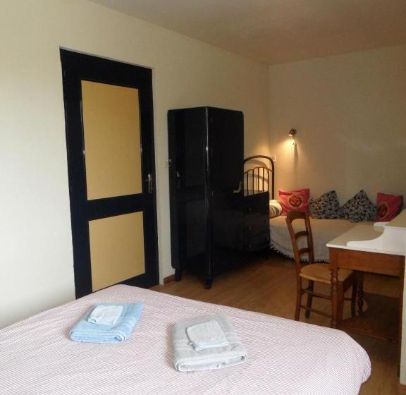 펜션 Chambres D Hôtes Domaine Du Bourg