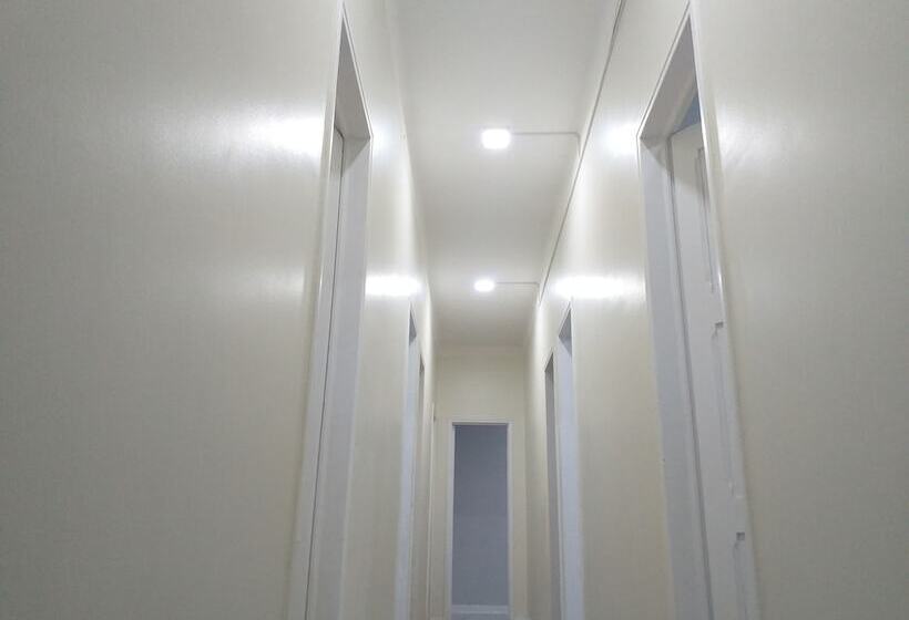 ペンション Come Inn Costa Caparica