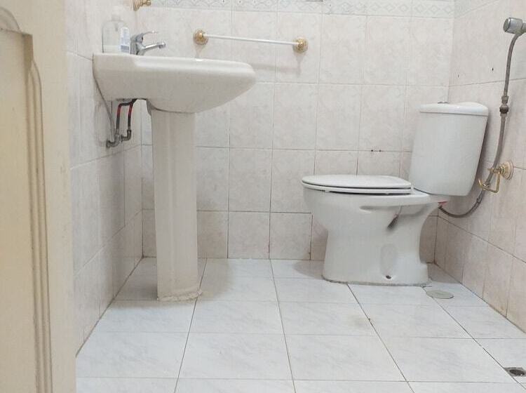 بنسيون Come Inn Costa Caparica