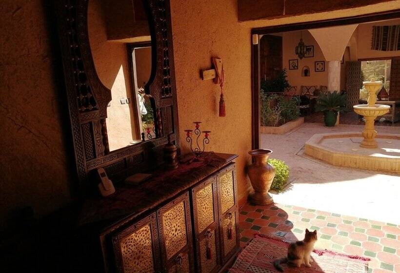 پانسیون Dar Bounkhal