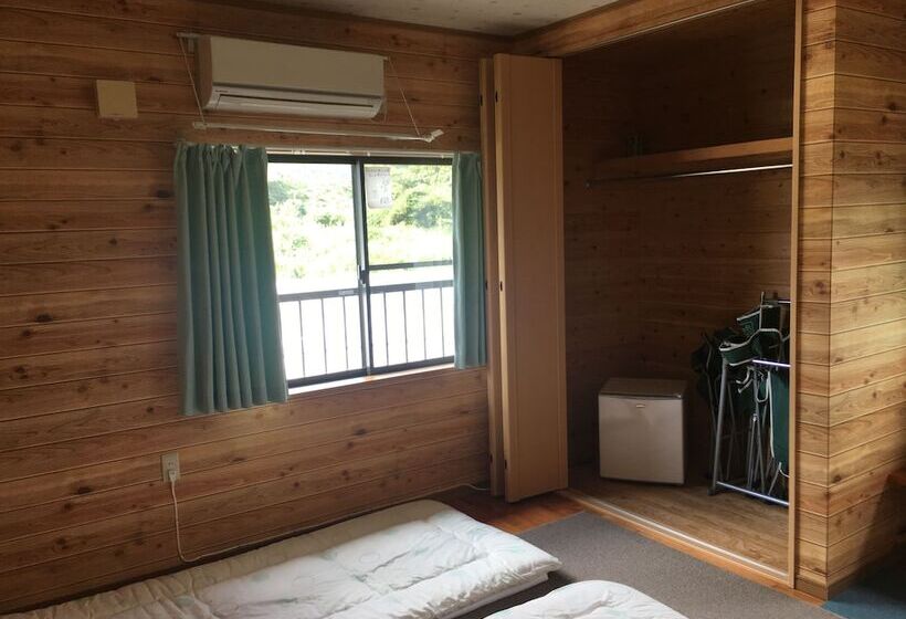 بنسيون Heartland House   Female Or Couple Only