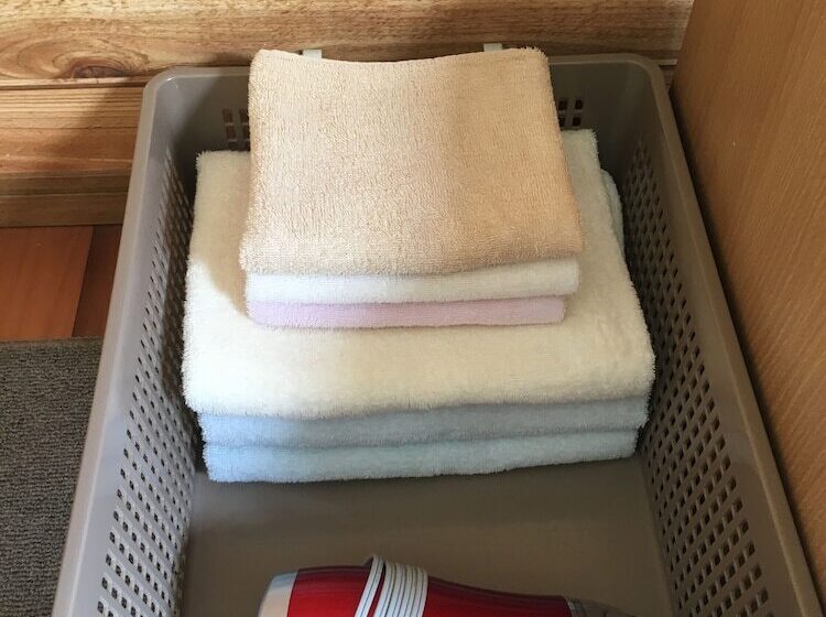 بنسيون Heartland House   Female Or Couple Only