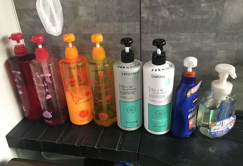 بنسيون Heartland House   Female Or Couple Only