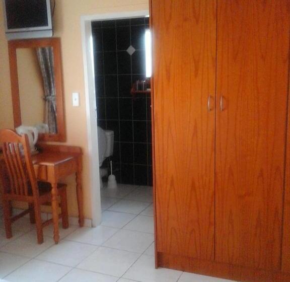 פנסיון Koiketla Guesthouse
