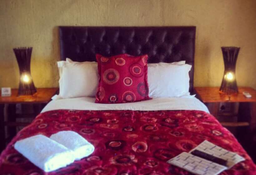 פנסיון Makgabeng Farm Lodge