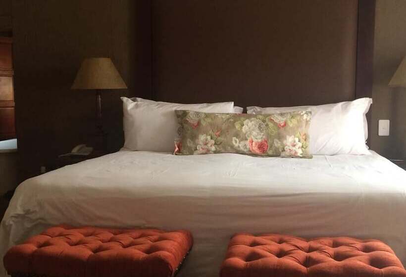 פנסיון Makgabeng Farm Lodge