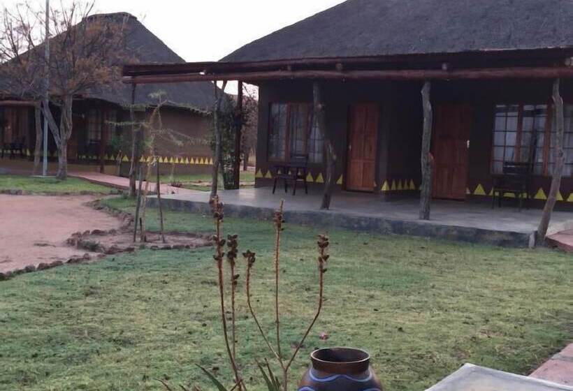 פנסיון Makgabeng Farm Lodge