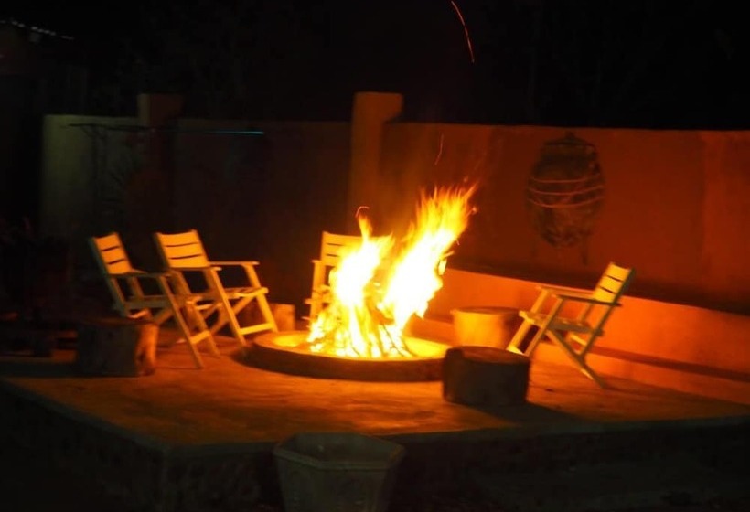 פנסיון Makgabeng Farm Lodge