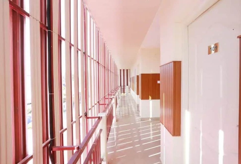 Пансион Noor Kitchenette Residency