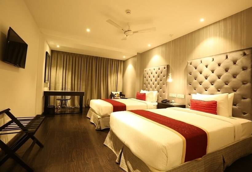 Пансион Noor Kitchenette Residency