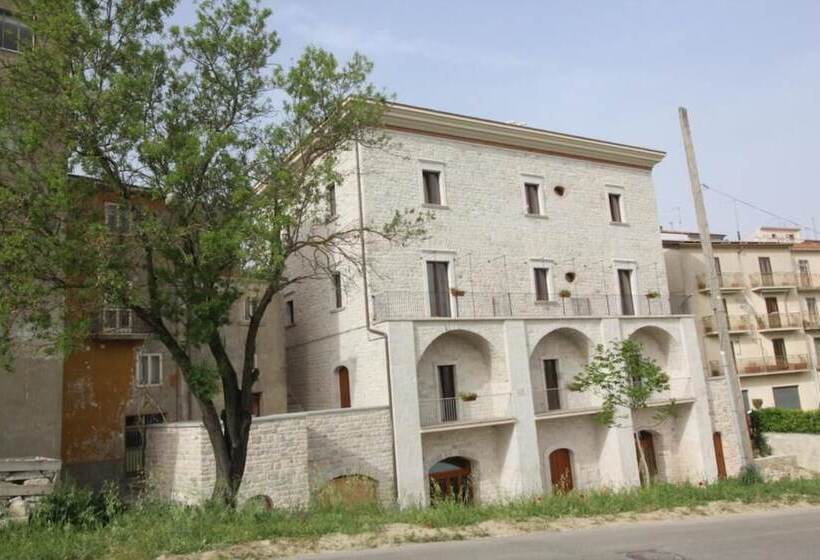 פנסיון Palazzo 1892 Guest House