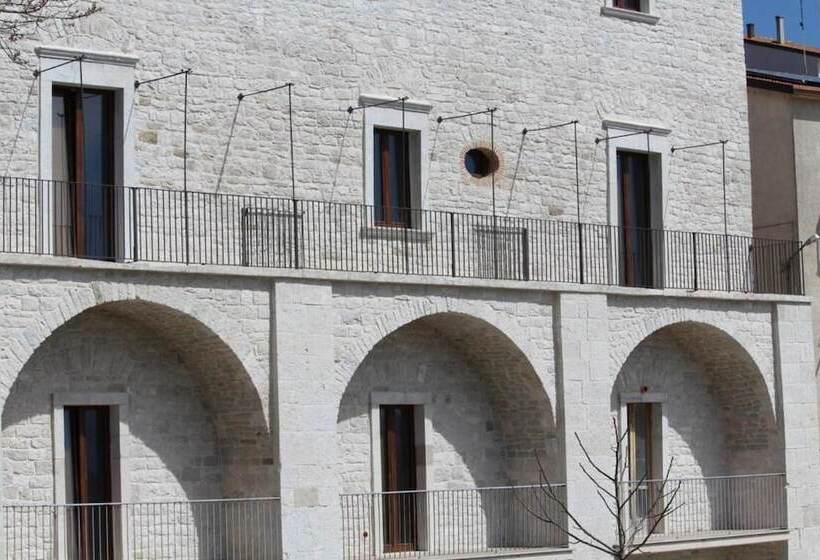 פנסיון Palazzo 1892 Guest House