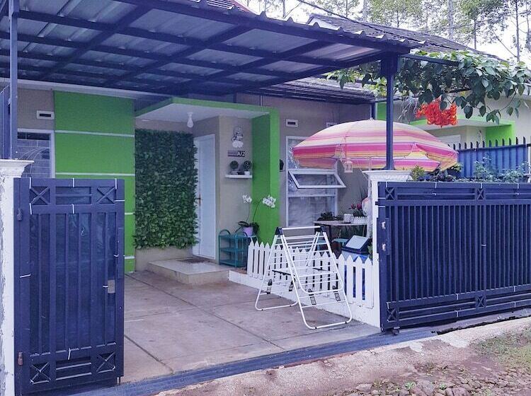 ペンション Panda Homestay