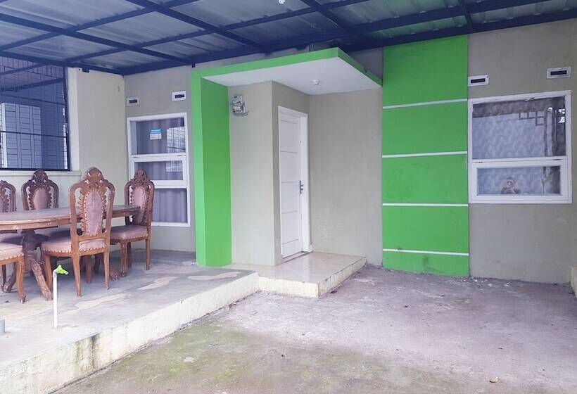 ペンション Panda Homestay