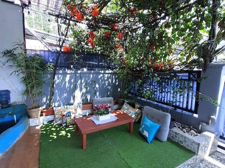 ペンション Panda Homestay