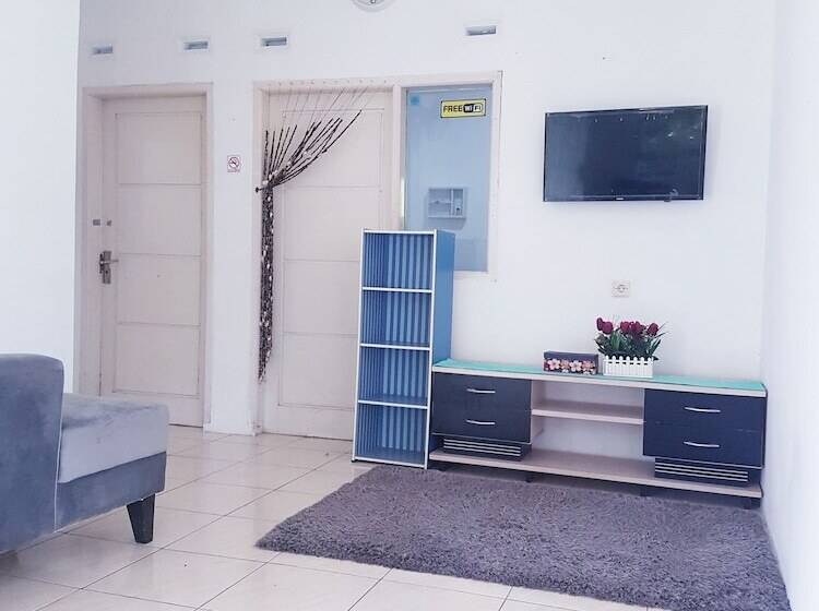 ペンション Panda Homestay